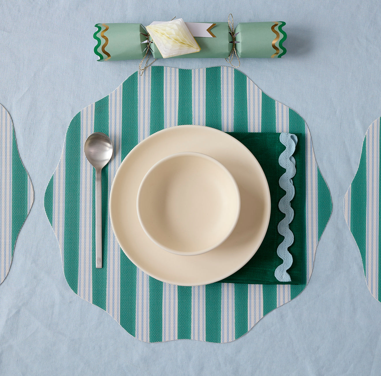 Festive Stripes Scallop Placemats - Thumbnail 5