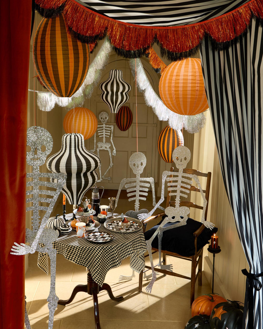 Complete The Halloween Party!