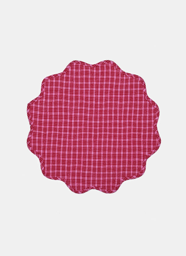Katherine Plaid Scalloped Edge Placemat