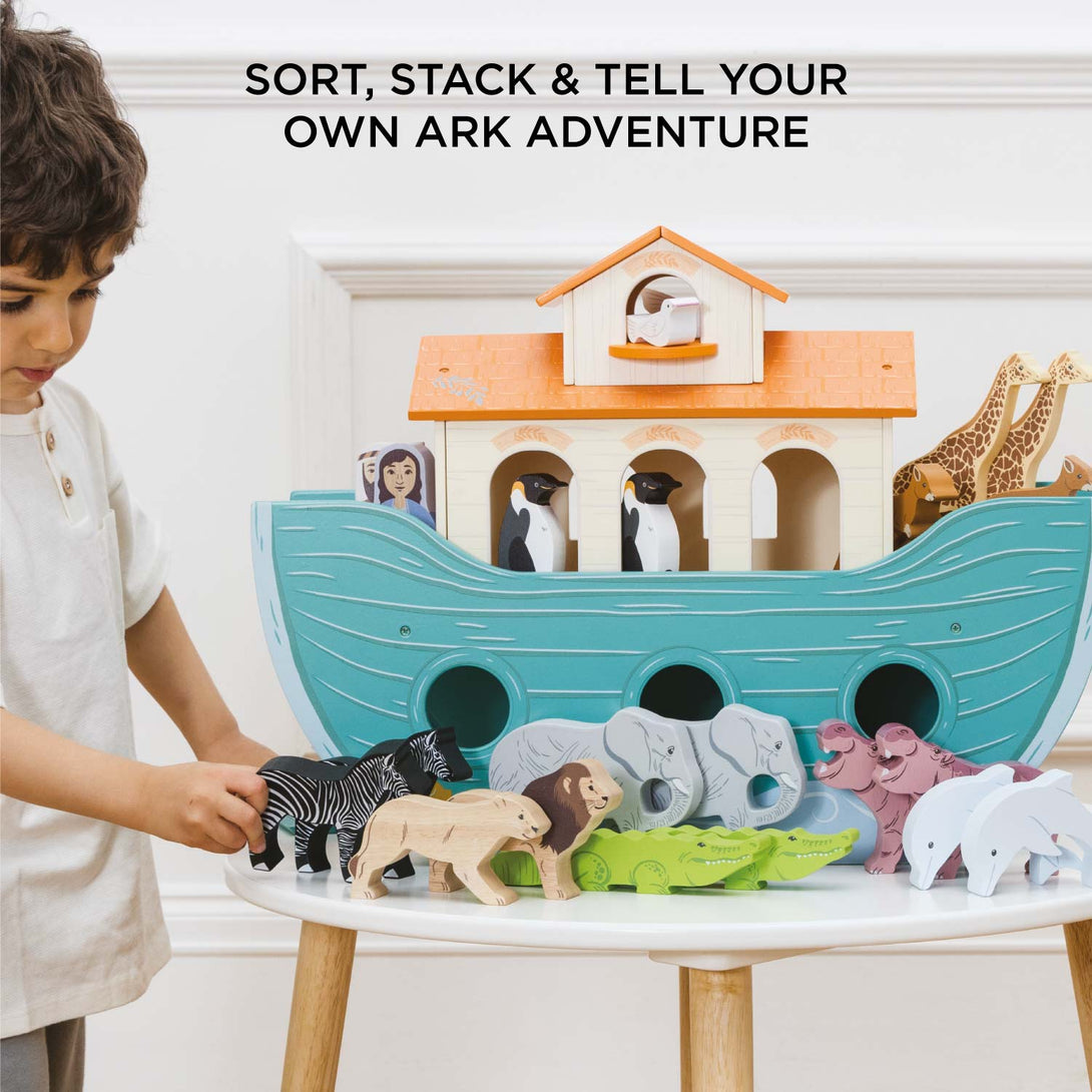 Handmade Hand Painted Wooden Noah Wooden Noah’s ark hand painted with eco-friendly paint. display picture 1