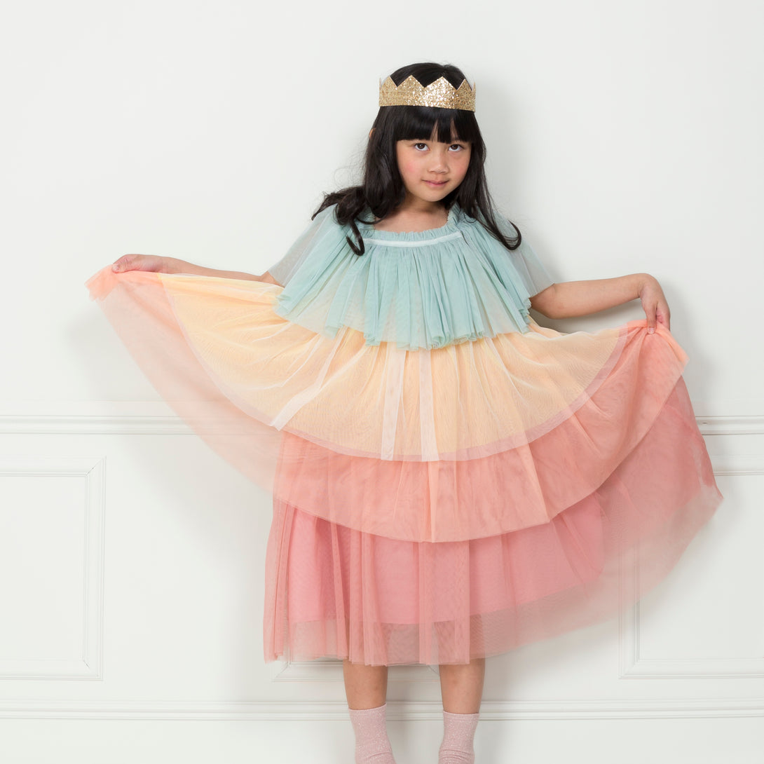 This princess costume for kids is made from colorful tulle layers and comes with a gold princess crown. Image4