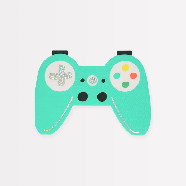 Throw a cool birthday party with a video theme with our set including paper plates, cups, napkins and an shimmering tinsel garland. Image7