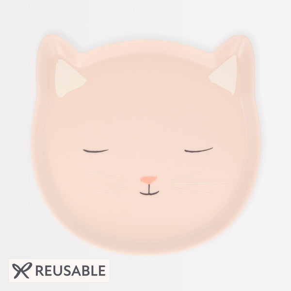 Our reusable plate is made in the shape of a cute cat, crafted from melamine for a practical finish. Image1