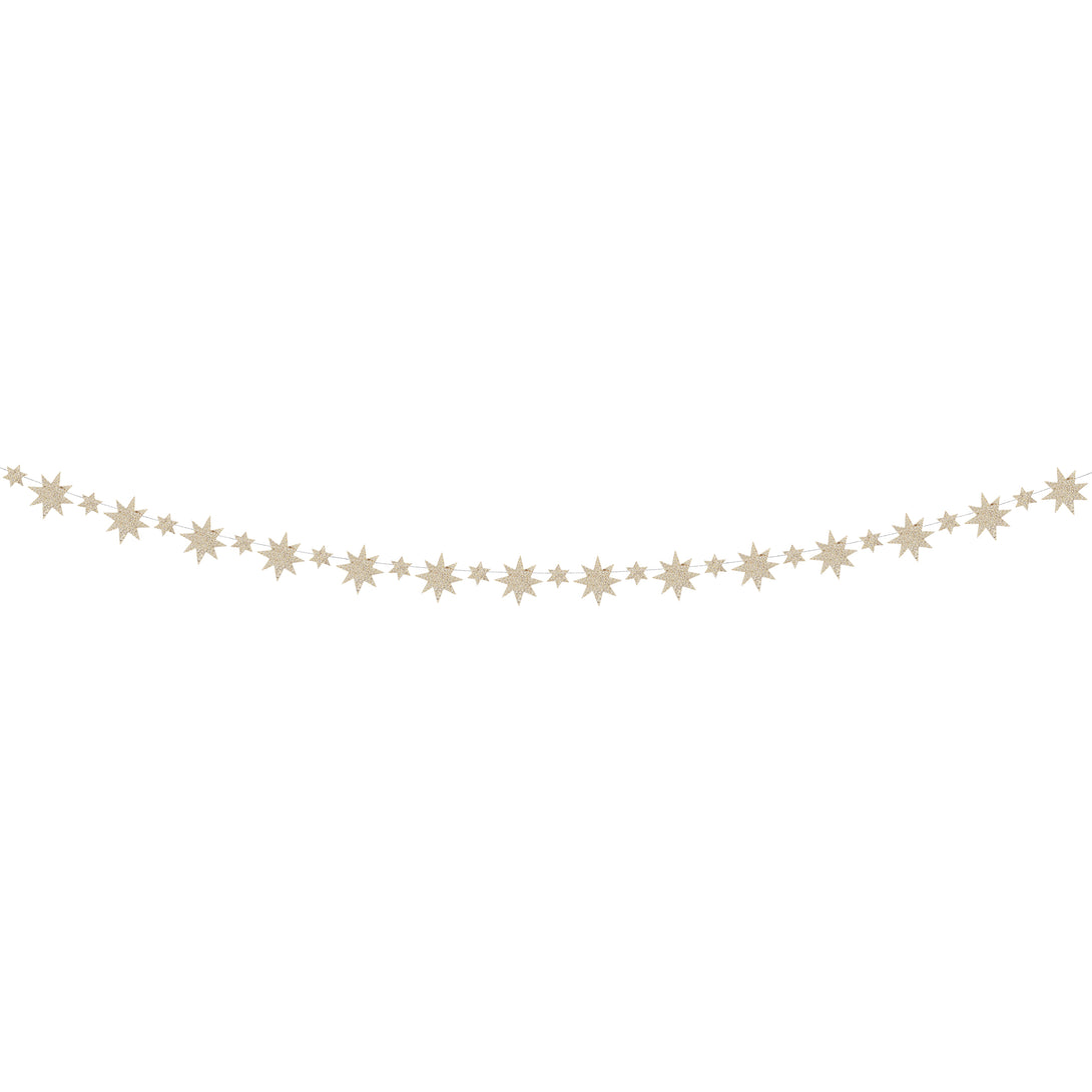 Hang up our Christmas garland, with gold glitter stars, to add a special shimmering look to your festivities. Image2