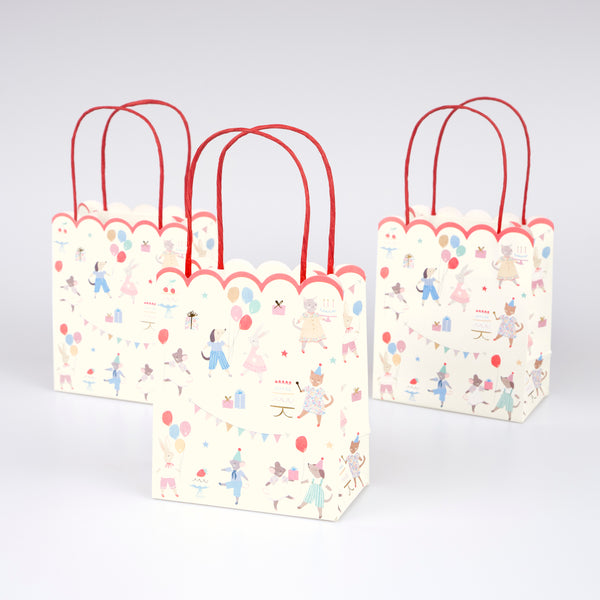 Our animal party bags feature soft colors with modern pops of red, ideal for first birthday parties, baby showers and pre-school birthday parties.