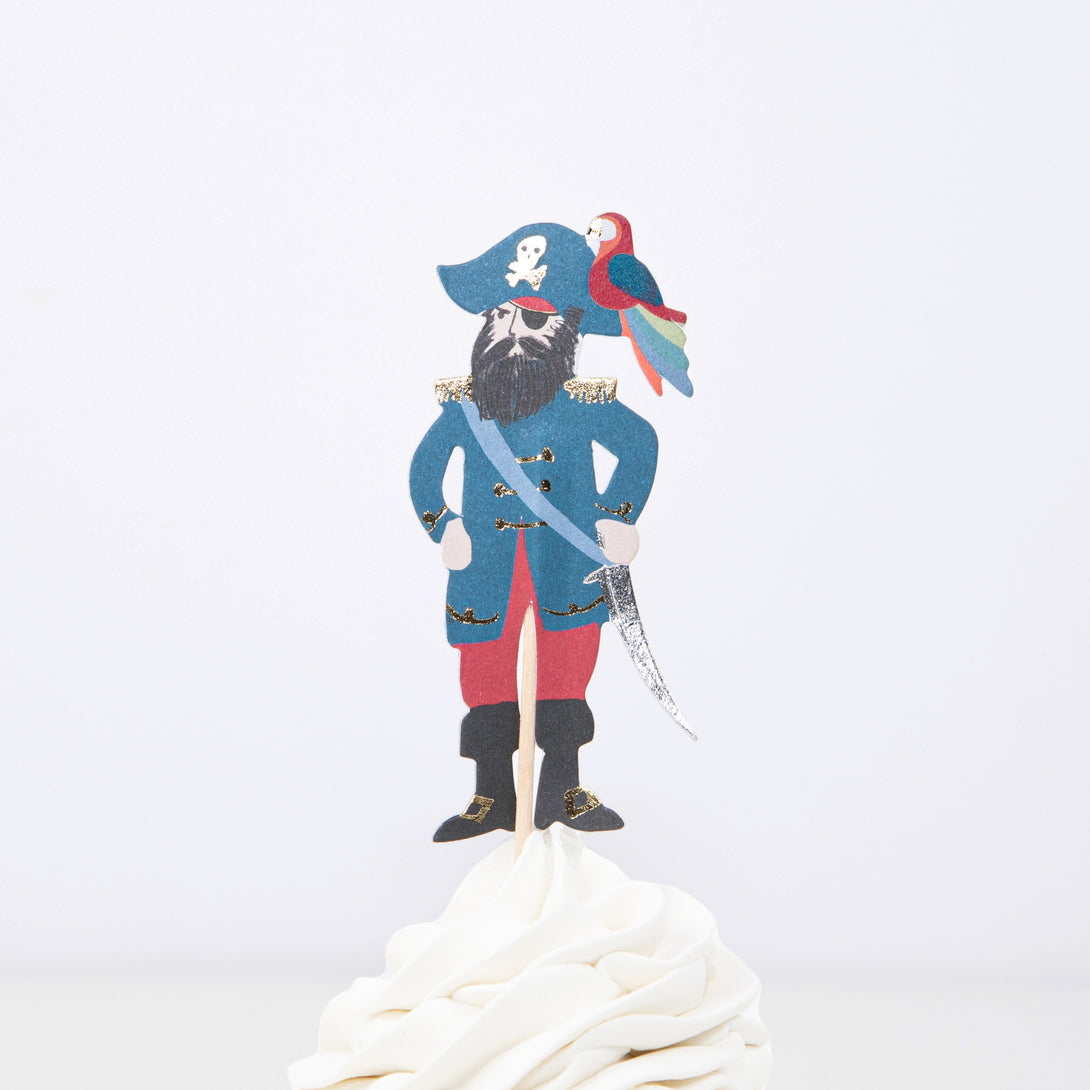 Create amazing pirate cupcakes with our cake toppers and cupcake cases.