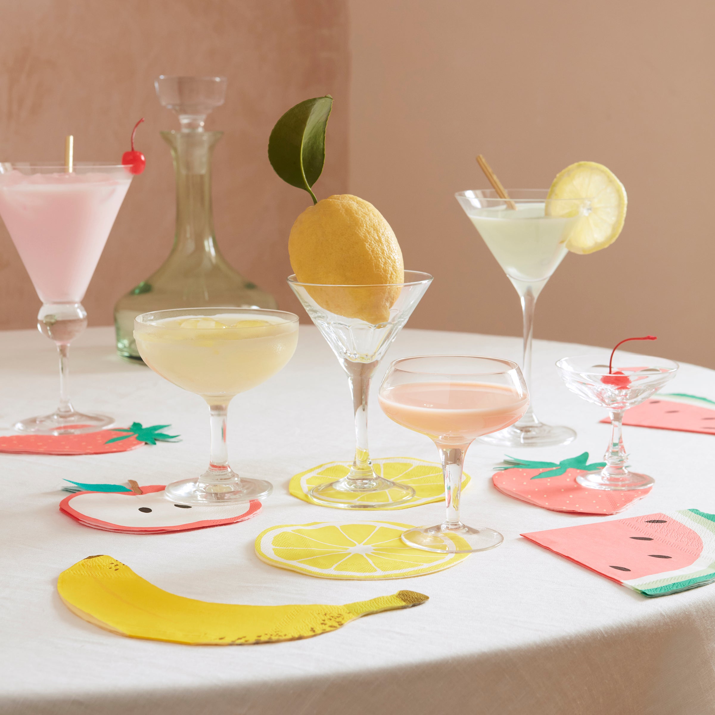 Our party napkins, designed to look like ripe strawberries, are ideal to make any party look summery.