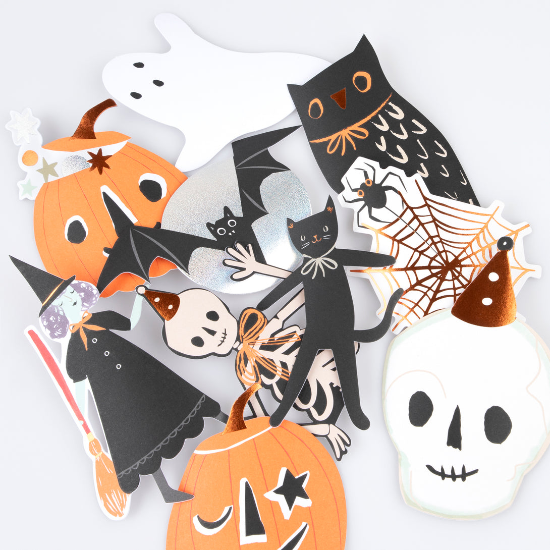 Kids love stickers, and will adore this terrific Halloween sticker set presented in a matchbox-style container.