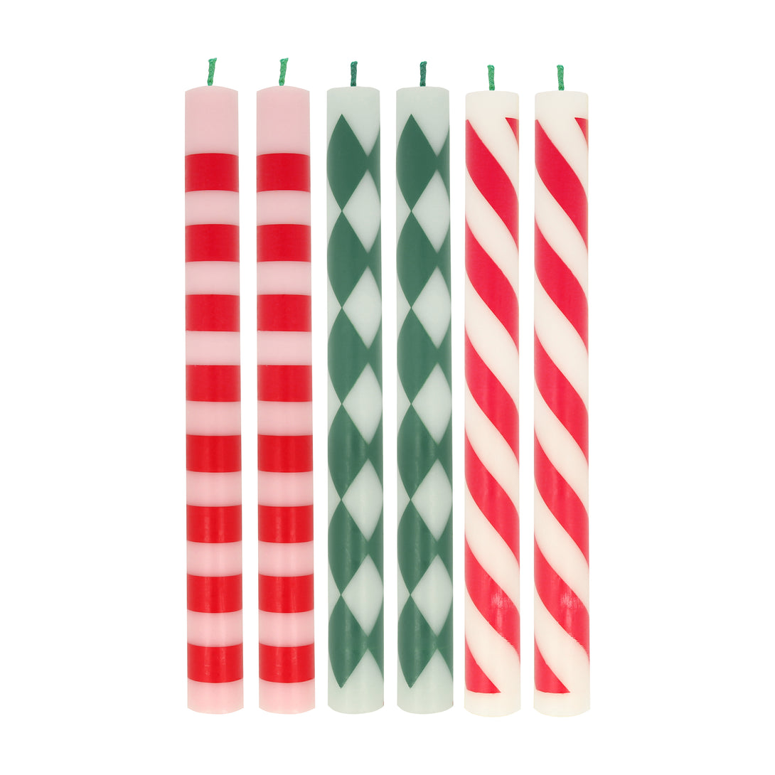 Our tall Christmas candles are the ideal table candles for your Christmas dinner.