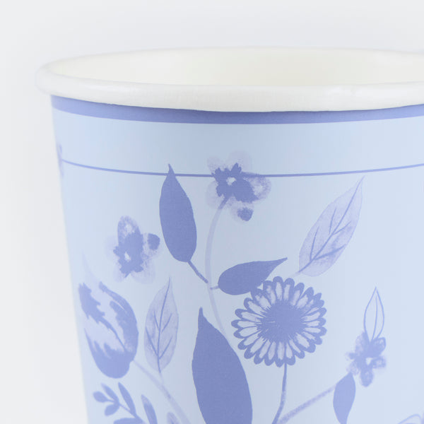 Our party cups come in four pastel colors with striking cobalt blue botanical illustrations, ideal as baby shower cups or for any stylish party. Image2