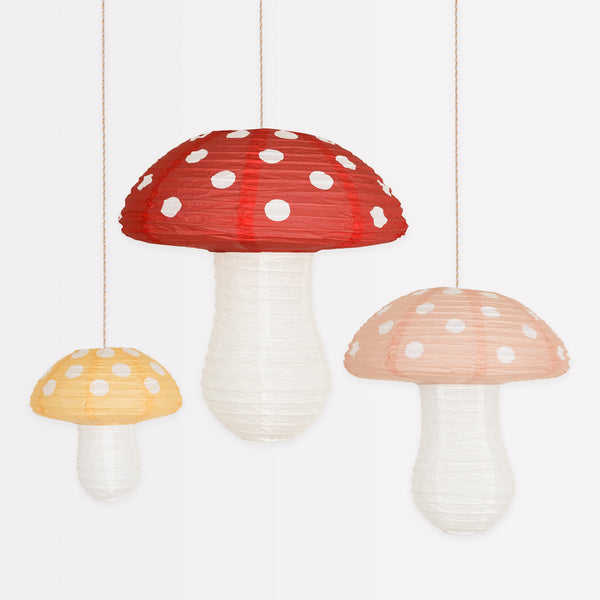 Our on-trend lanterns, in the shape of mushrooms, are perfect to light up any party or as hanging decorations. Image1