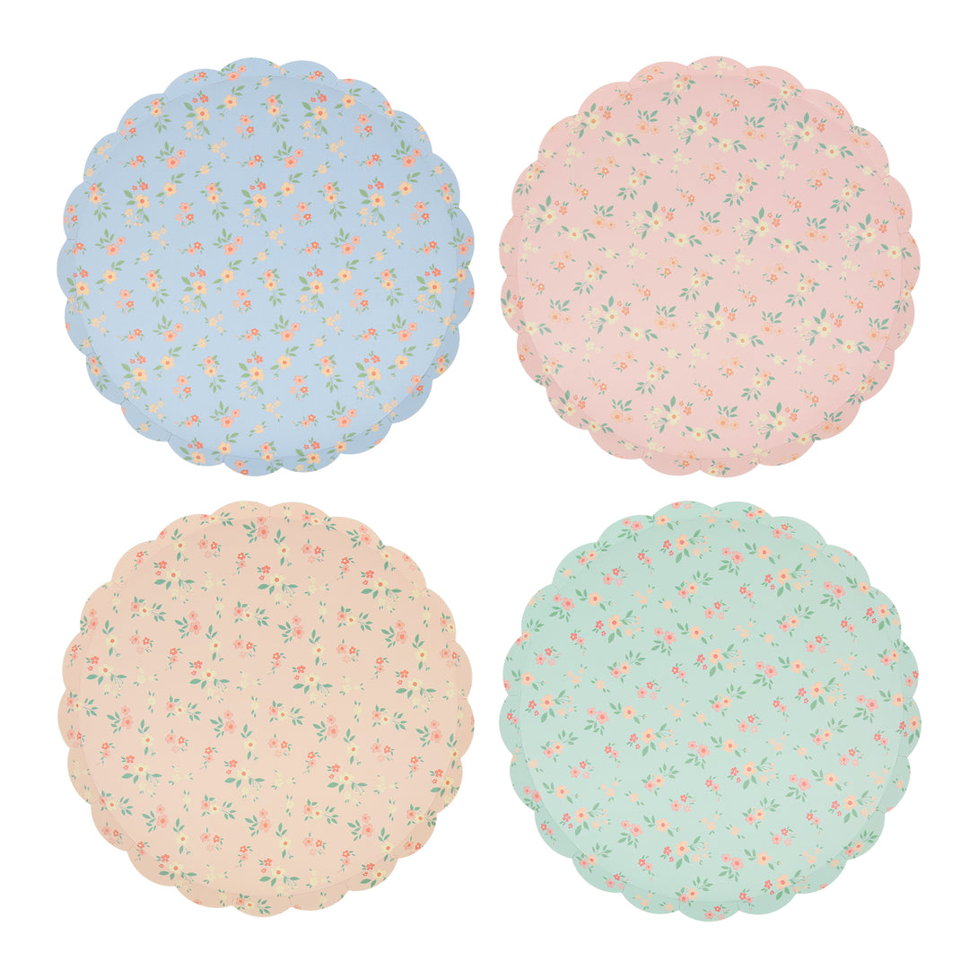 Use our pretty floral plates, made from high-quality paper, in a side plate size, for all your stylish parties.