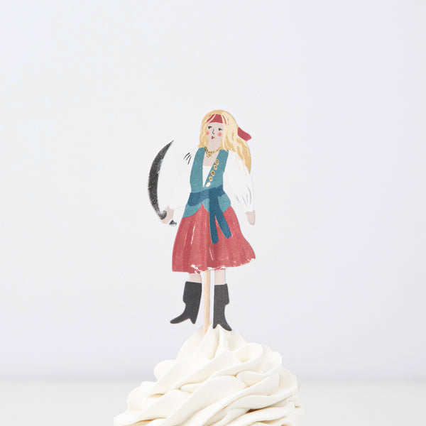 Create amazing pirate cupcakes with our cake toppers and cupcake cases. Image4