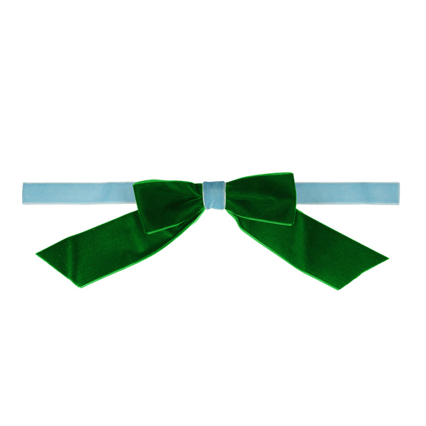 Our velvet bows make versatile Christmas gift box decoration ideas. Image5