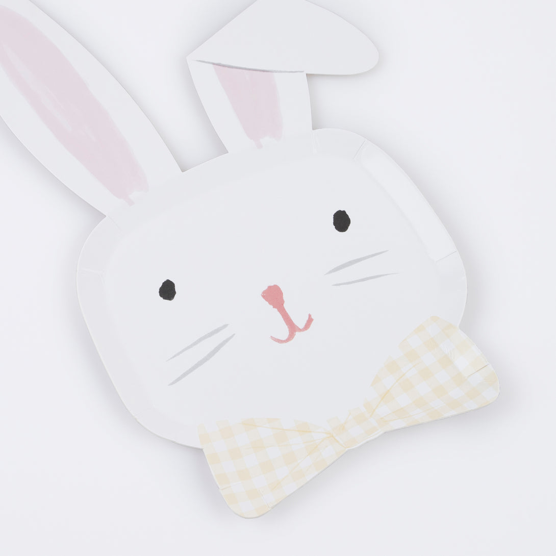 Our party plates, in the shape of a flop-eared bunny, feature on-trend gingham details.