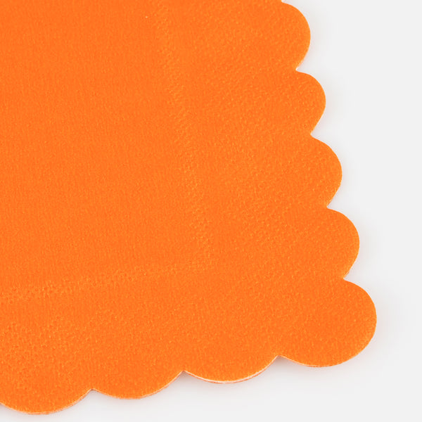 Make your party table look so vibrant with our orange paper napkins. Image2