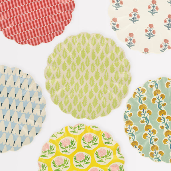 Our reusable large plates, made from melamine, feature Molly Mahon block print designs. Image1