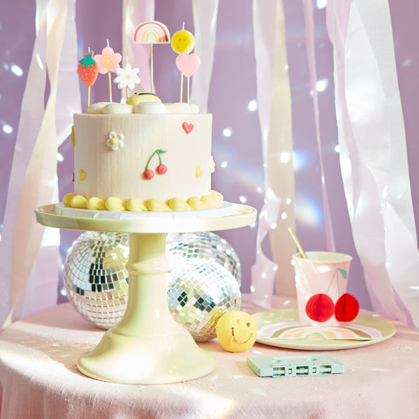 If you're looking for birthday candles in cheerful colors you'll love our happy face collection. Image2