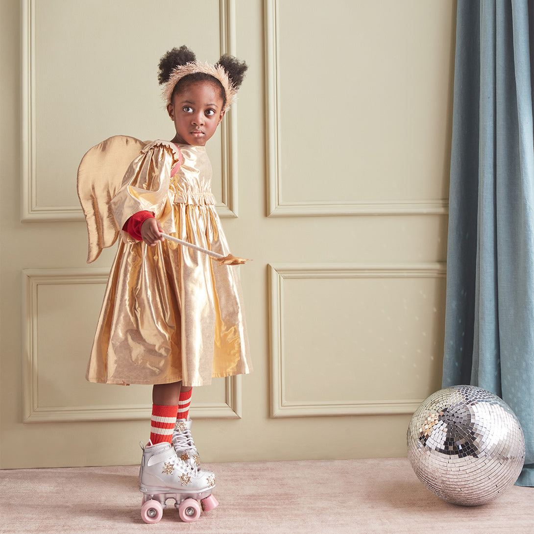 Our gold angel wings and gold angel handband are perfect kids' Christmas costumes. Image2