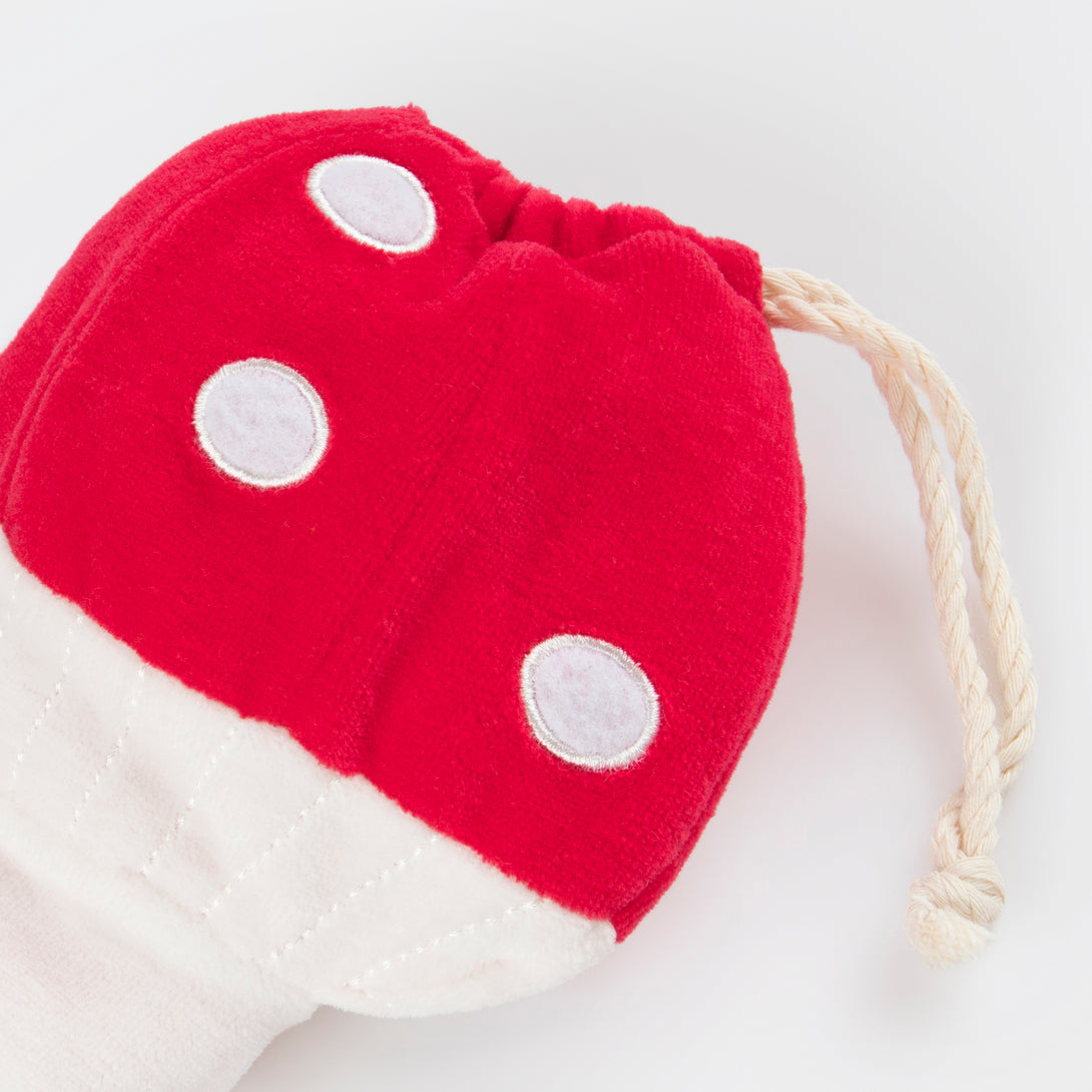 Our special play set includes a mini fabric mouse doll, with fairy wings, and a velvet mushroom drawstring pouch.