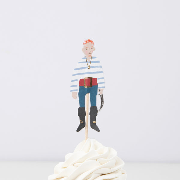 Create amazing pirate cupcakes with our cake toppers and cupcake cases. Image1