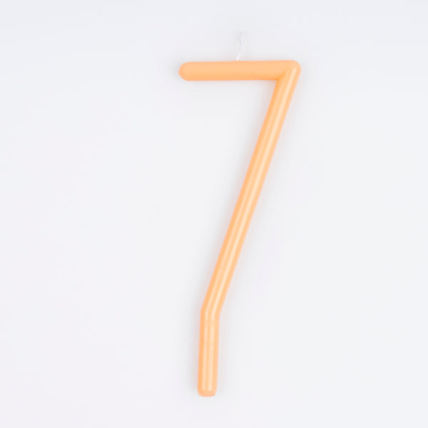 Add decoration, and numbers, to a birthday cake with our number candles in soft colors.,Add decoration, and numbers, to a birthday cake with our number candles in soft colors. Image1