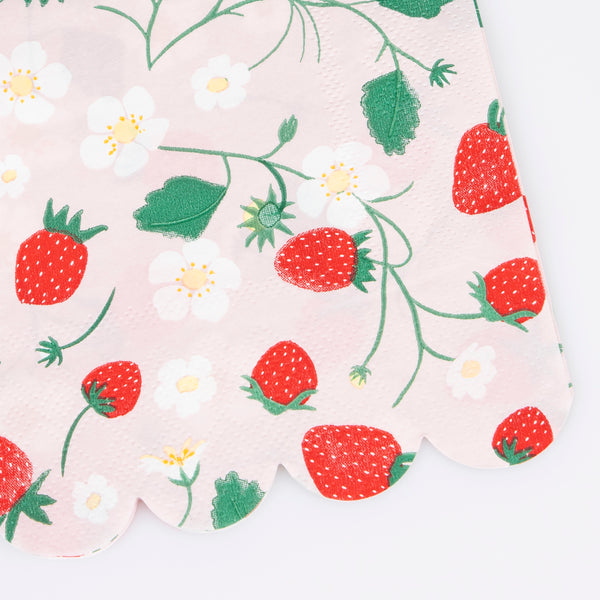 Use our paper guest towels, with a summery strawberry design, in guest bathrooms or for picnics or garden parties. Image2