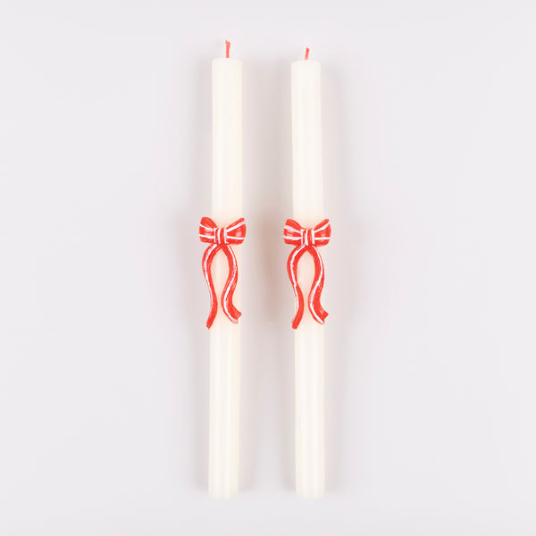 Our decorative candles feature striking pink and red bows and red wicks, ideal for your table or mantel or as a Christmas host gift. Image3