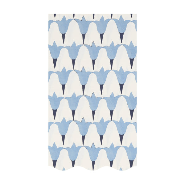 Our paper guest towels, with floral Molly Mahon patterns, are ideal for table layering at summery parties or to place in guest bathrooms. Image4