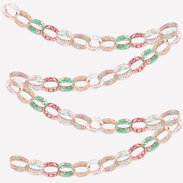 Use our paper chain garland, with Liberty prints in festive colors, as the ideal Christmas hanging decorations. Image1