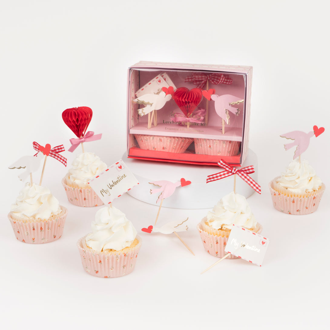 Your Valentine's cupcakes will look super sweet with our pink and red cake toppers and cupcake cases.