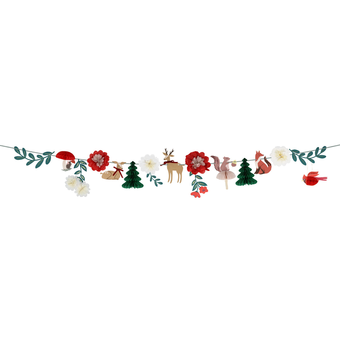 Our Christmas paper garland has traditional colors of red and green, with woodlands animals, trees and flowers for a charming effect.