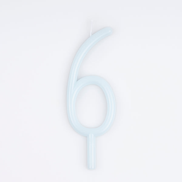 Add decoration, and numbers, to a birthday cake with our number candles in soft colors.,Add decoration, and numbers, to a birthday cake with our number candles in soft colors. Image1