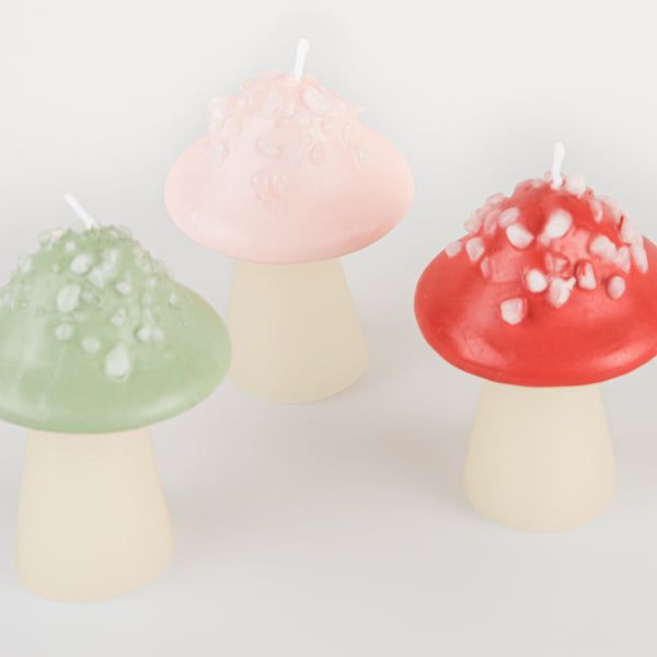 Our party candles, in the shape of 3D mushrooms, are perfect as candle decorations and as a hostess gift. Image5