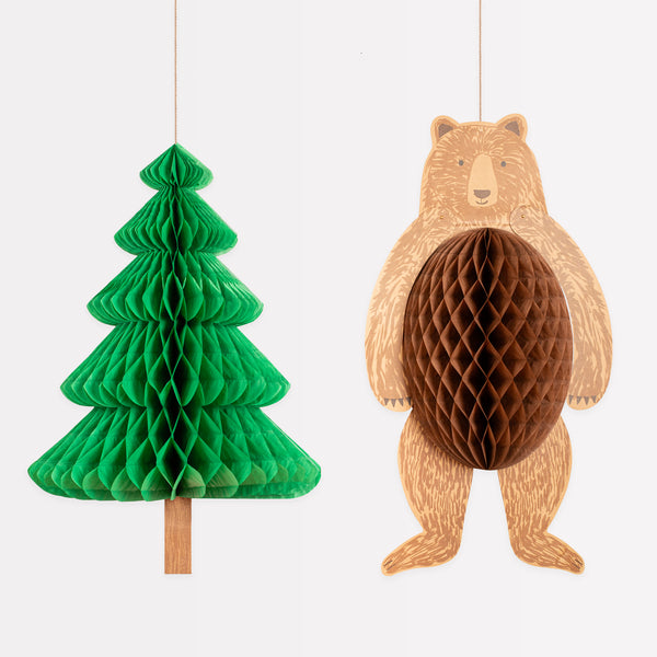 Our giant hanging decorations are made in the shape of a 3D tree and bear, perfect for a camping party. Image1