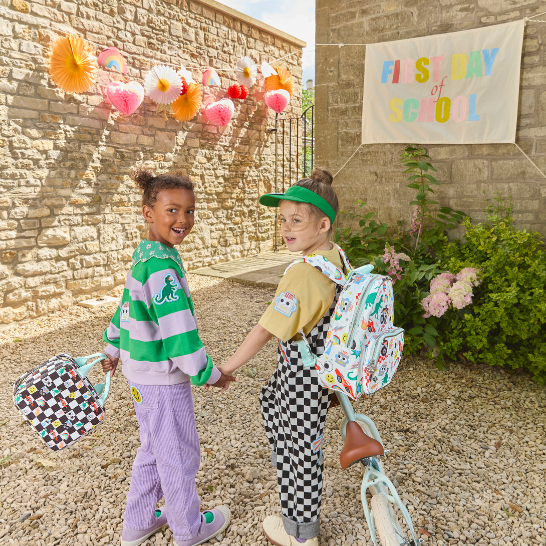 This robot patch is full of fun – just peel, stick and go. Image2