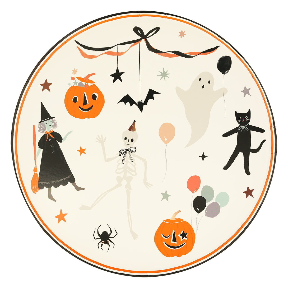 Make your Halloween party look amazing with our special set including a hanging Halloween decoration, plates, napkins and cups.