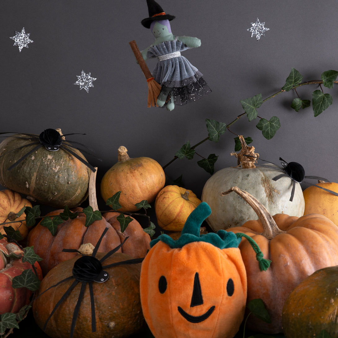 Our little witch doll has a pumpkin bag to live in, and is a lovely toy to take on sleepovers, to parties or on travels.