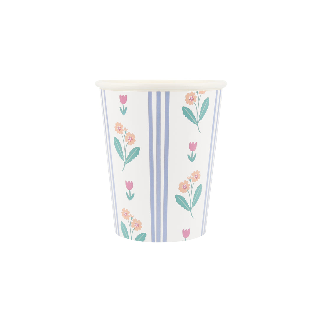 Our party cups, made from high-quality paper with pretty pastel floral designs, are perfect as garden party cups.