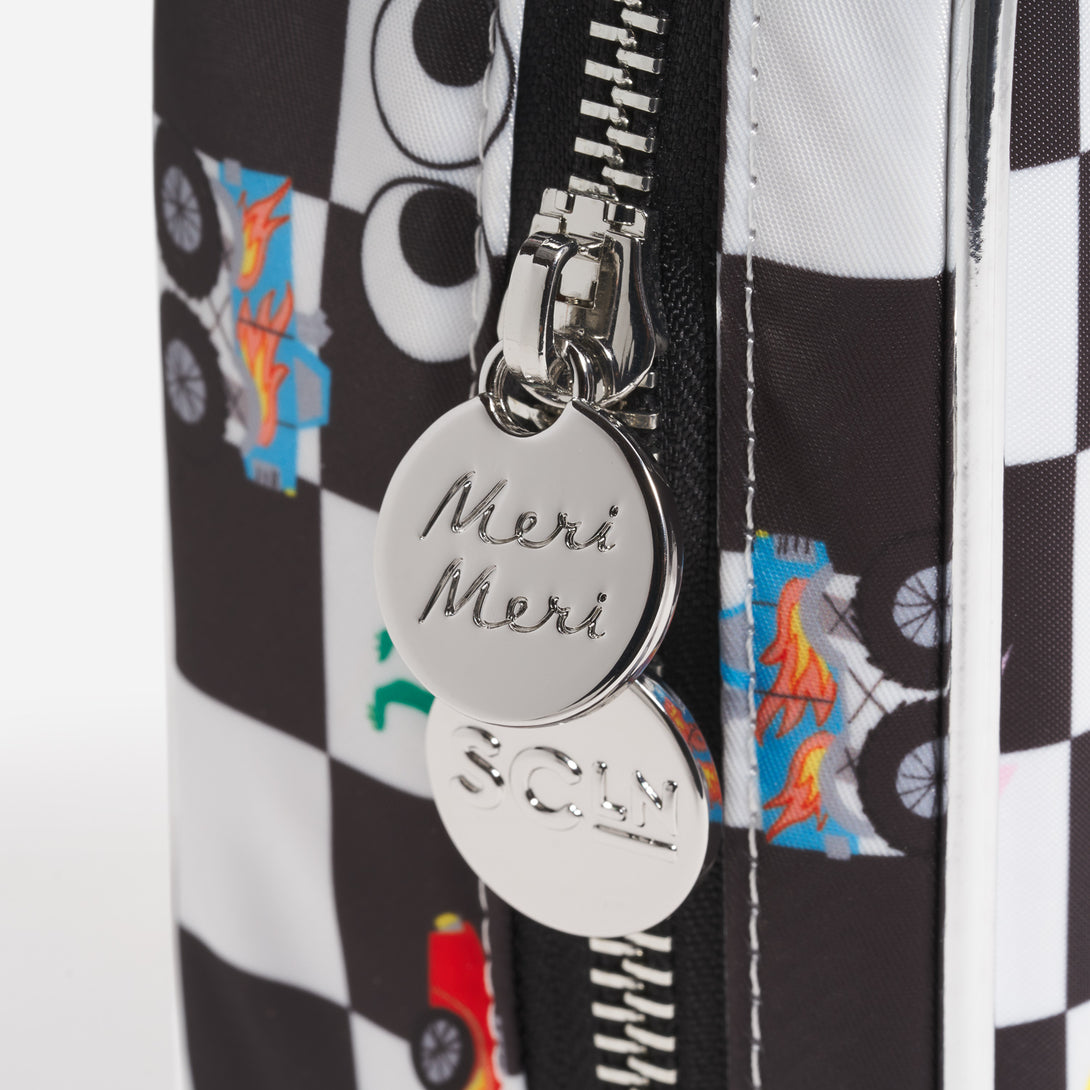 Whether it's for school or days out, this tote proves lunch can be both nutritious and stylish! Image5