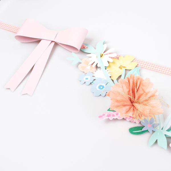 Our paper garland, featuring flowers and bows, is the perfect baby shower garland or Easter garland. Image4