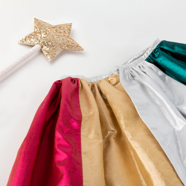 Our lamé metallic fabric cape in 6 colors is perfect for dress up for kids. Image3