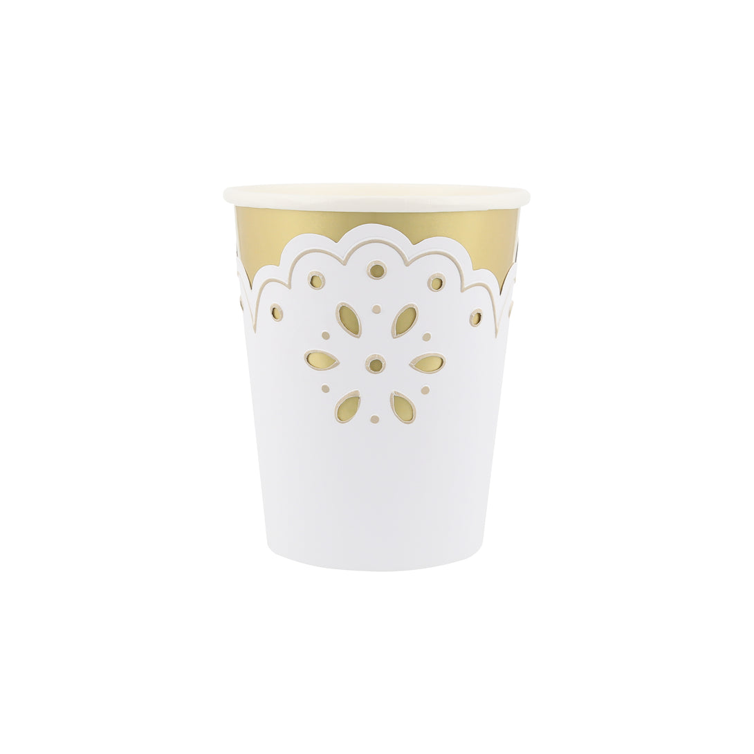 Our white party cups have an embossed lace design and shiny gold foil details, ideal as special celebration cups.