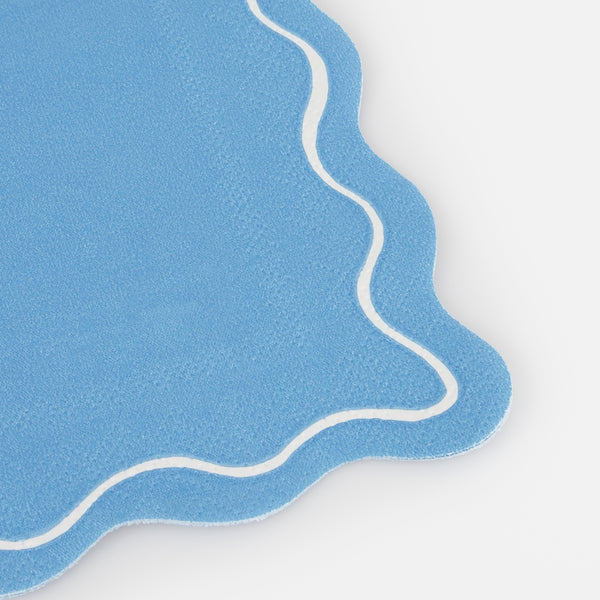 Our paper napkins have gorgeous colors, a scalloped edge and a wavy line design, the perfect party napkins. Image4