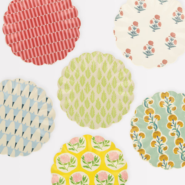 Our reusable side plates, made from melamine, feature Molly Mahon block print designs. Image1