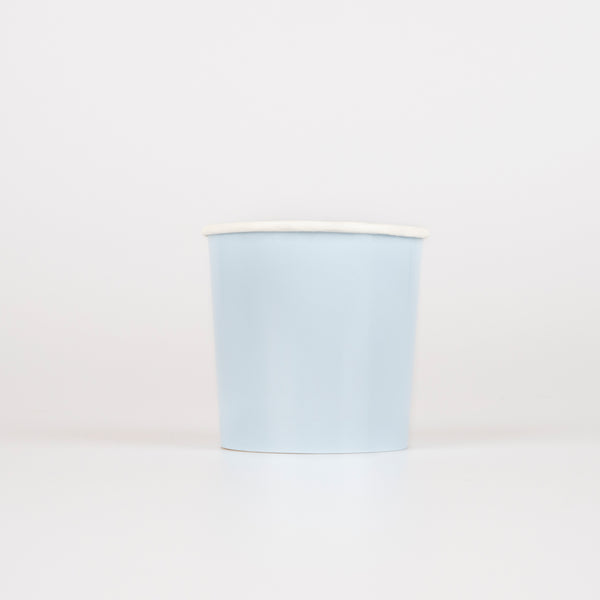Our paper cups, in sky blue, are the perfect kids cups for any celebration, picnic or as cocktail party cups.