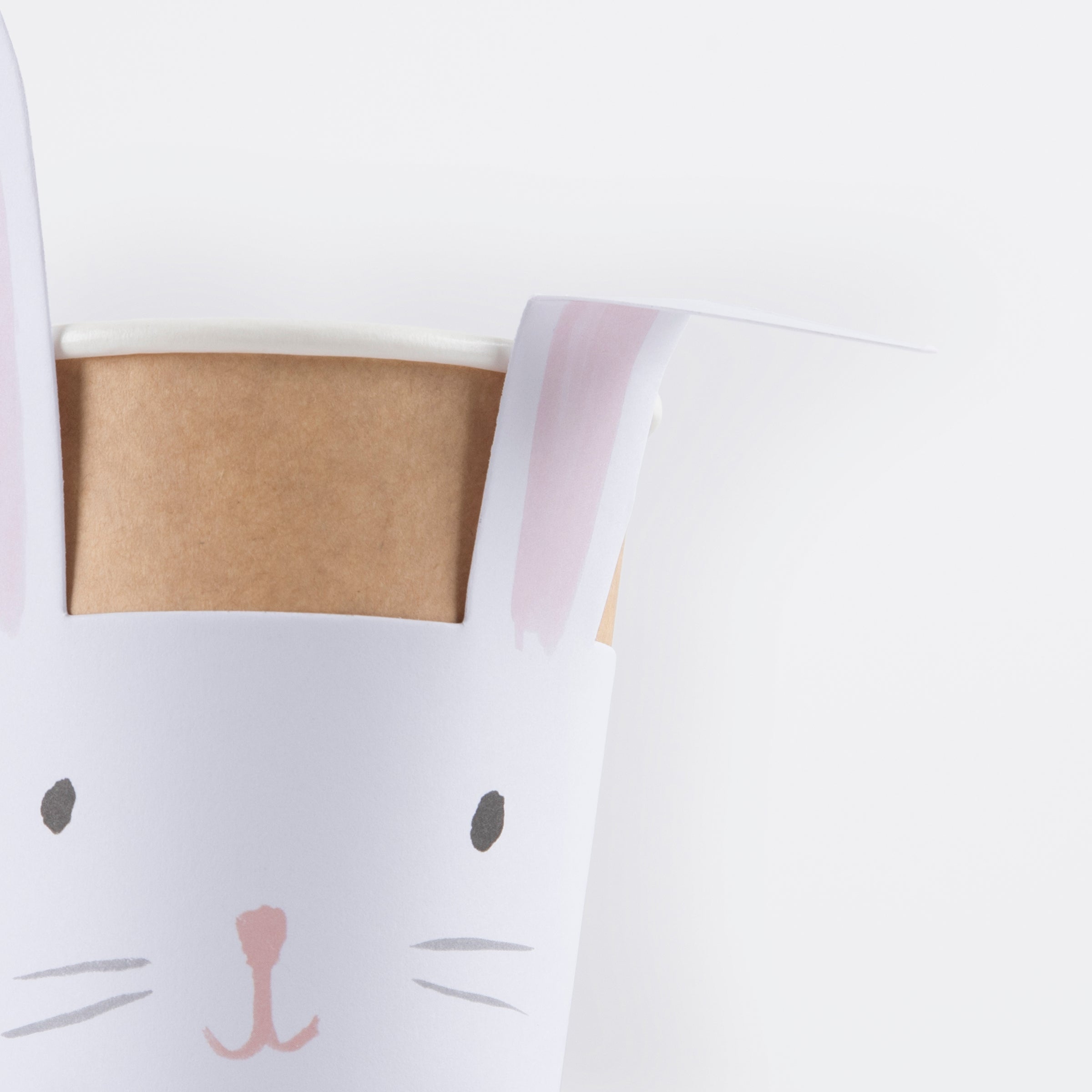 Our party cups, perfect for Easter dinner, feature cute bunnies with on-trend gingham bows.