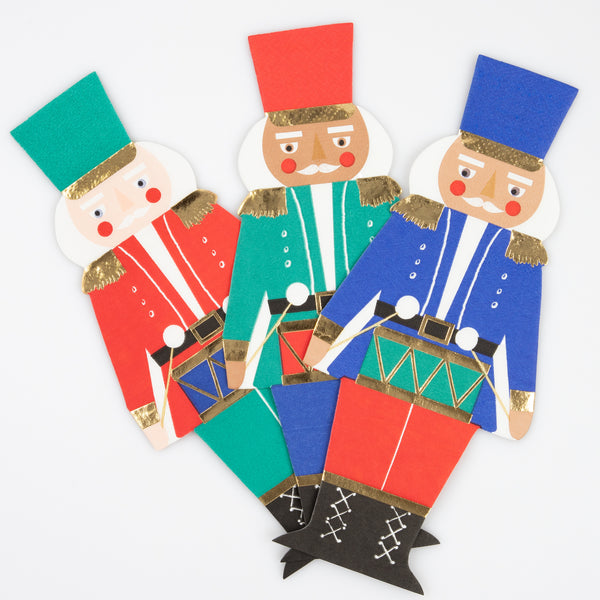 Our party napkins, designed as nutcracker soldiers, are ideal if you want nostalgic and traditional Christmas napkins. Image2