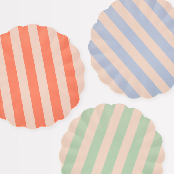 Our striped plates, with red, mint and blue teamed with pale pink, are reusable and perfect for all parties. Image7