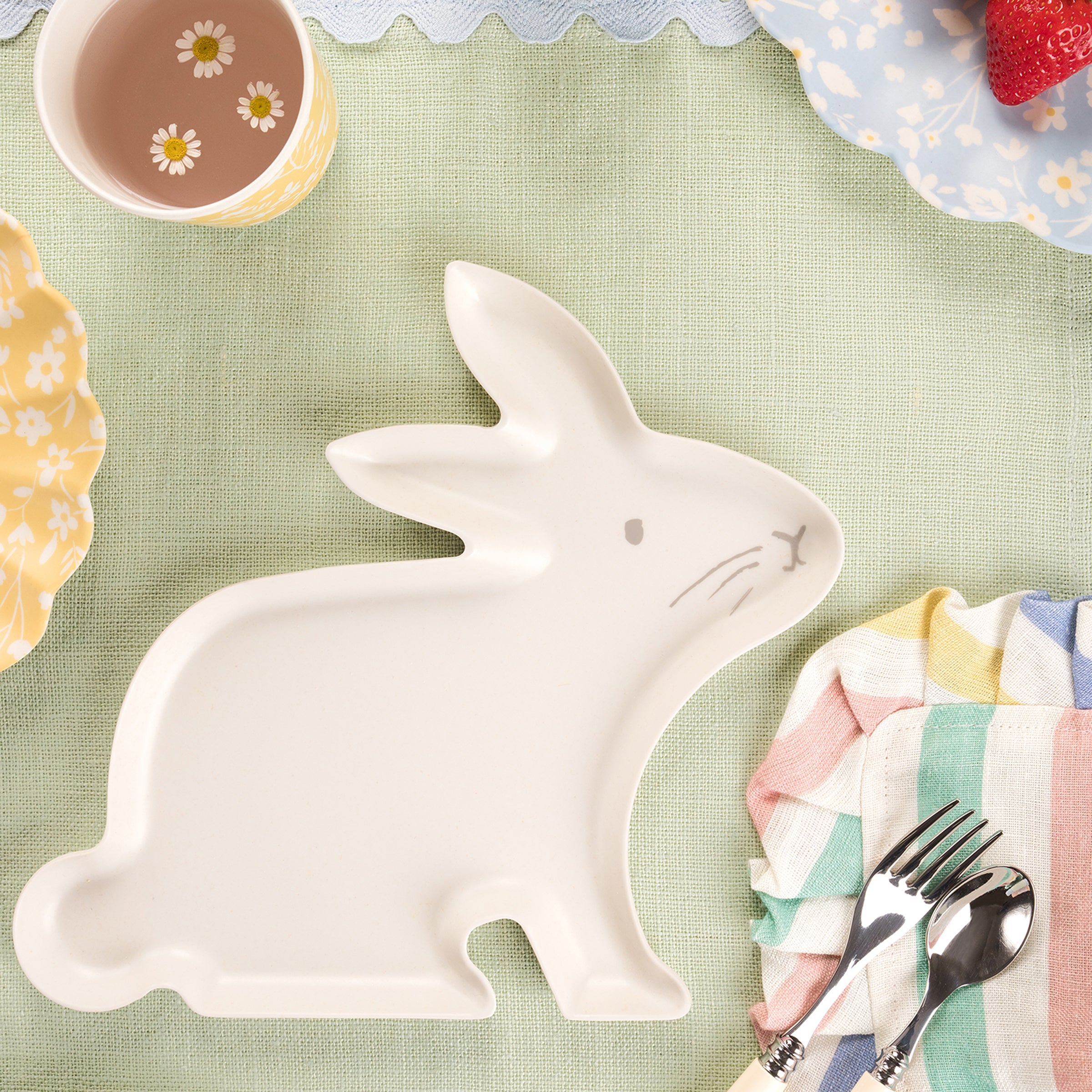 Our bunny plates are crafted from a bamboo fiber mix so are the perfect reusable plates for parties.